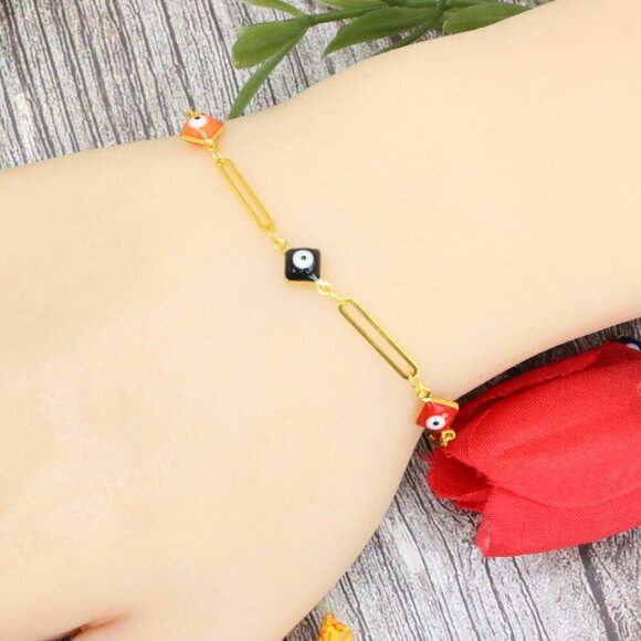 "Trendy Handmade Bracelet – A Stylish Gift for Women & Girls, MAR091461 - Picture 3 of 10